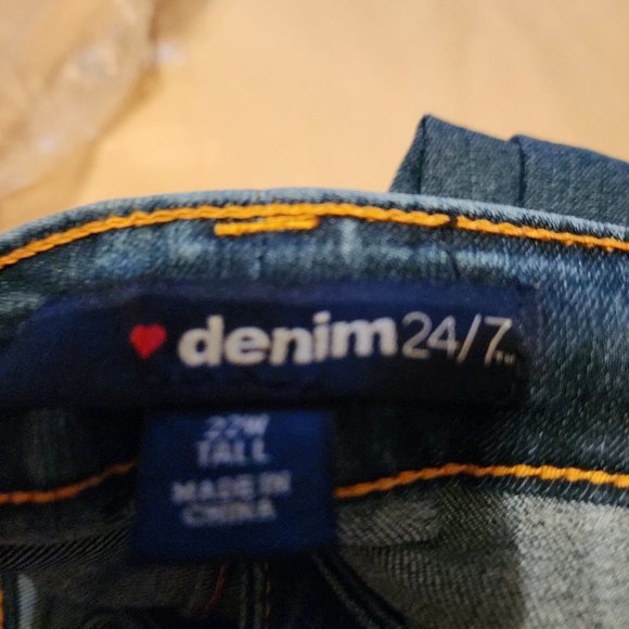 Straight-Leg Jean with Invisible Stretch by Denim 24/7 - Picture 2 of 6
